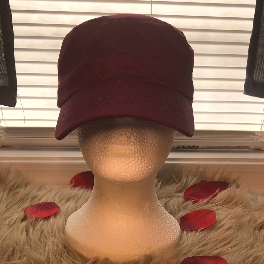 A stylish Jehahn Hat-Maroon